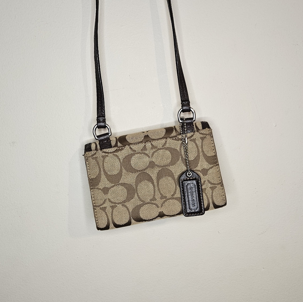 Coach Avery Signature Brown & Cream Wallet Crossbody Bag with Flap Closure - Picture 4 of 7